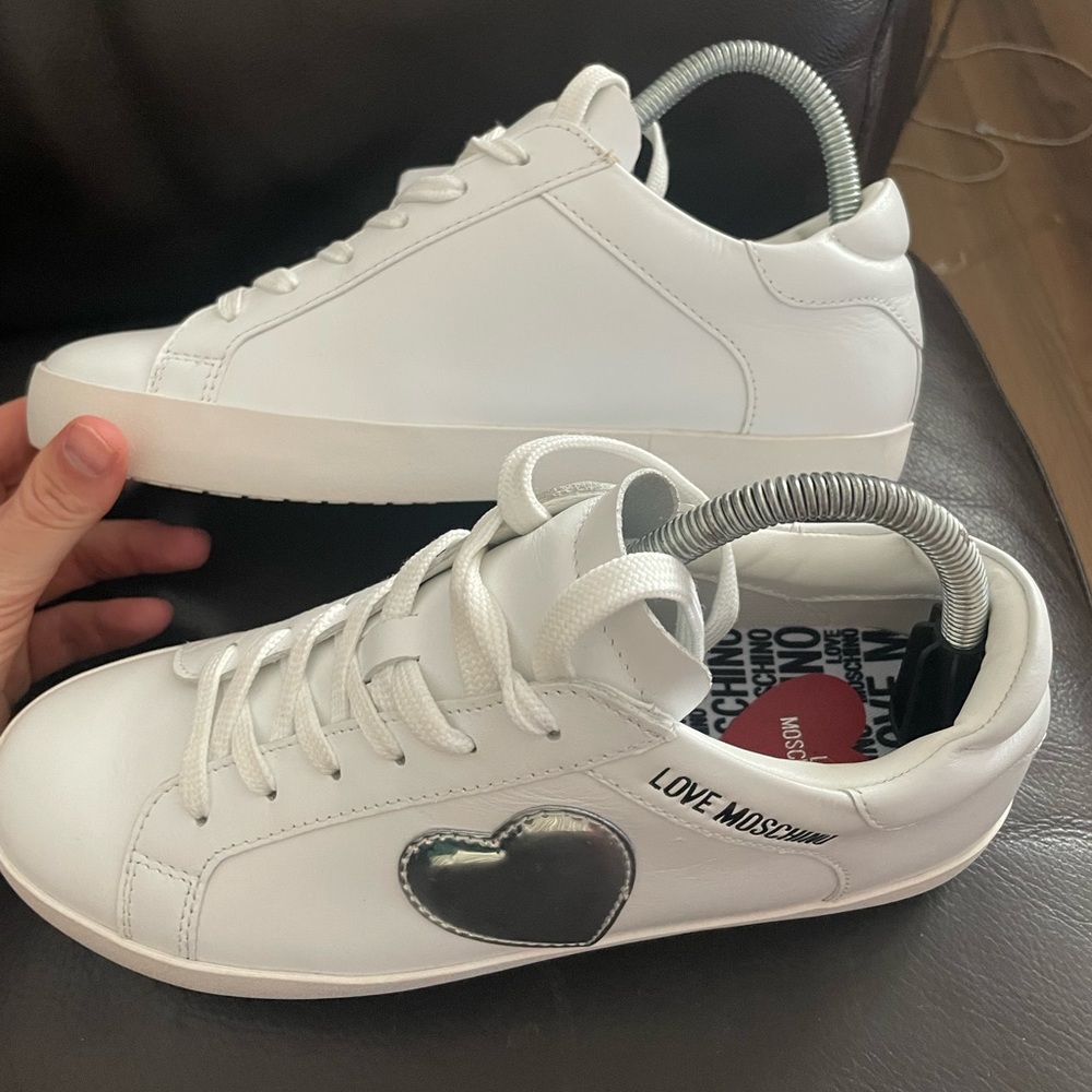 Love moschino white leather trainers uk5 - Picture 2 of 8